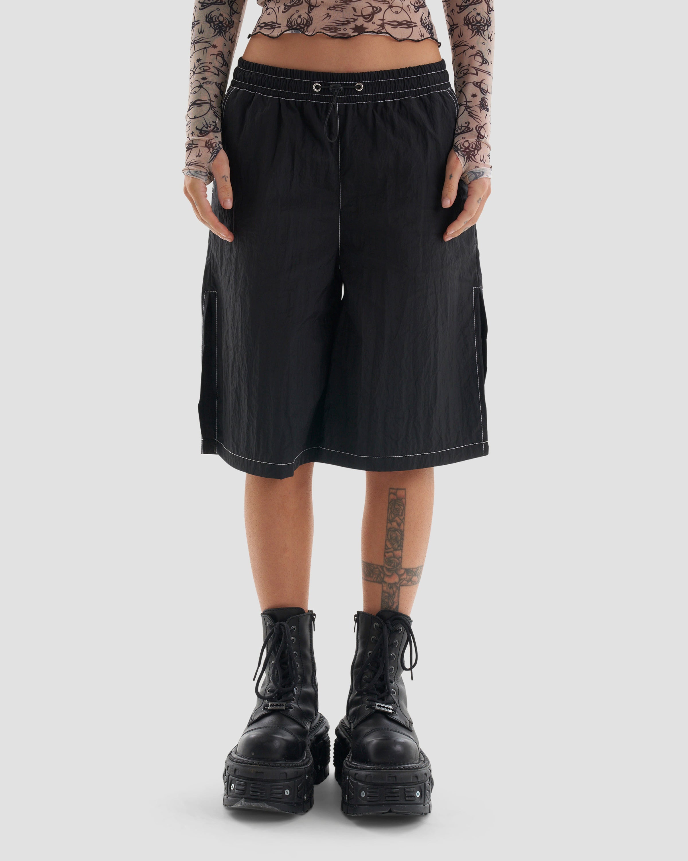 Play Harder Oversized Parachute Basketball Shorts with Tattoo Print in Black